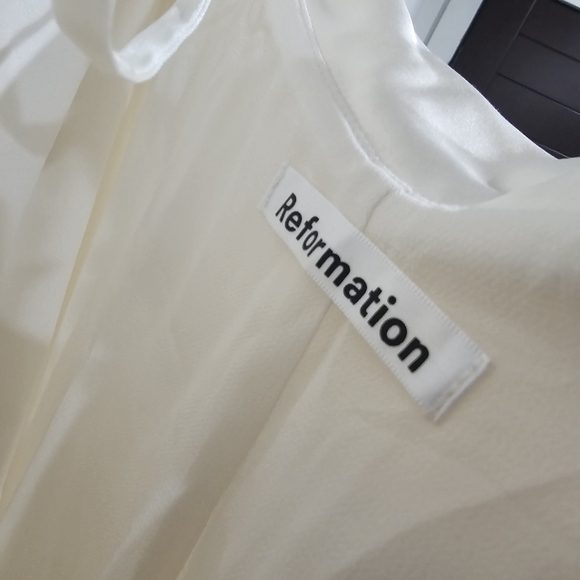 Reformation Oriana Silk Dress - Picture 6 of 7